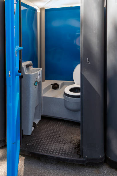 Best Porta potty delivery and setup  in Thorntown, IN